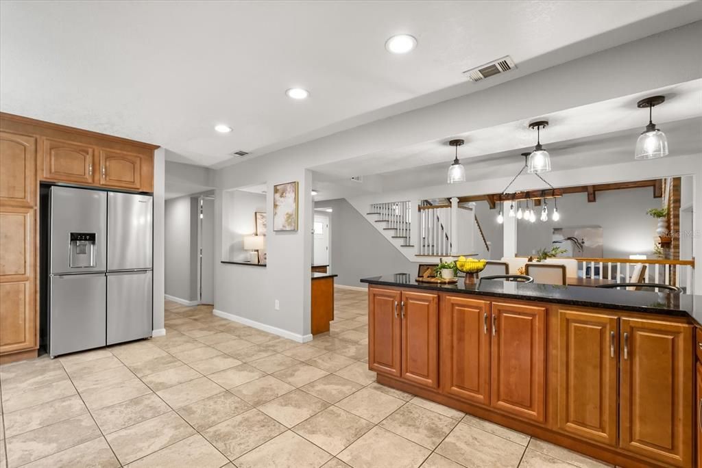 Active With Contract: $559,000 (3 beds, 3 baths, 2428 Square Feet)