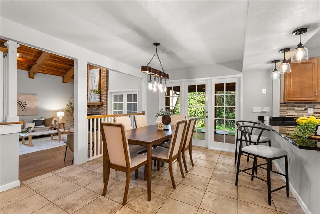 Active With Contract: $559,000 (3 beds, 3 baths, 2428 Square Feet)