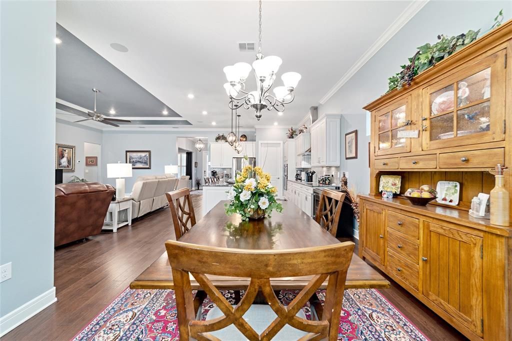 待售: $669,500 (3 贝兹, 3 浴室, 2512 平方英尺)