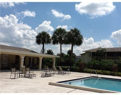 For Rent: $1,100 (1 beds, 1 baths, 756 Square Feet)