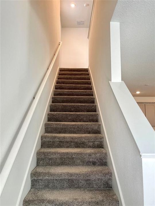 For Rent: $2,450 (3 beds, 2 baths, 1795 Square Feet)