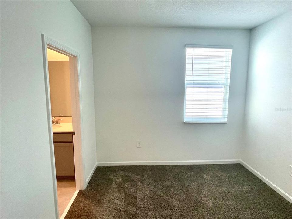 For Rent: $2,450 (3 beds, 2 baths, 1795 Square Feet)