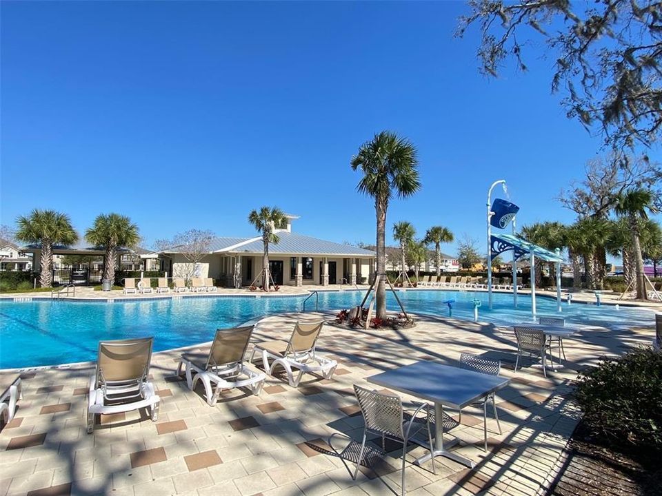 For Rent: $2,450 (3 beds, 2 baths, 1795 Square Feet)