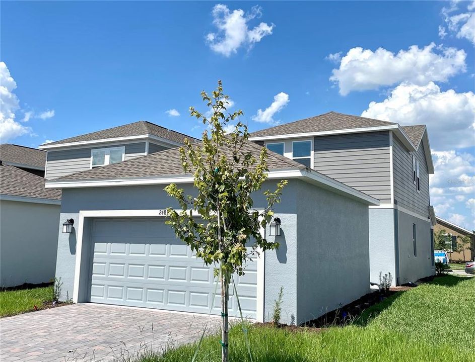 For Rent: $2,450 (3 beds, 2 baths, 1795 Square Feet)