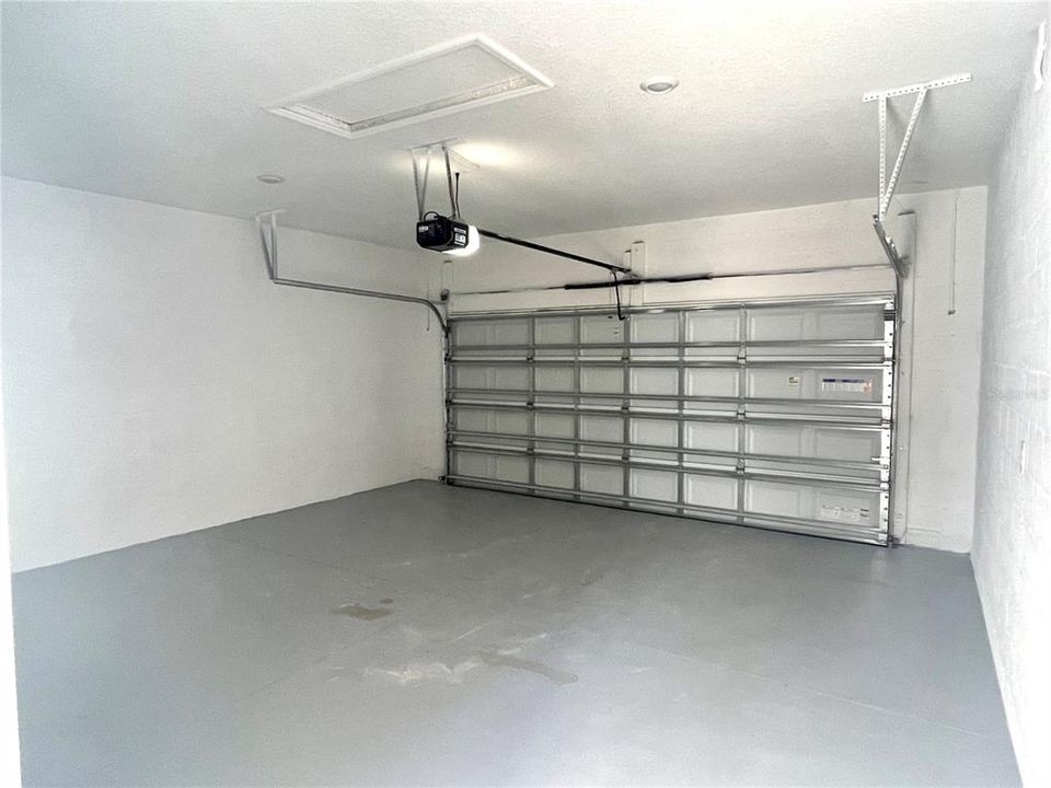 For Rent: $2,450 (3 beds, 2 baths, 1795 Square Feet)