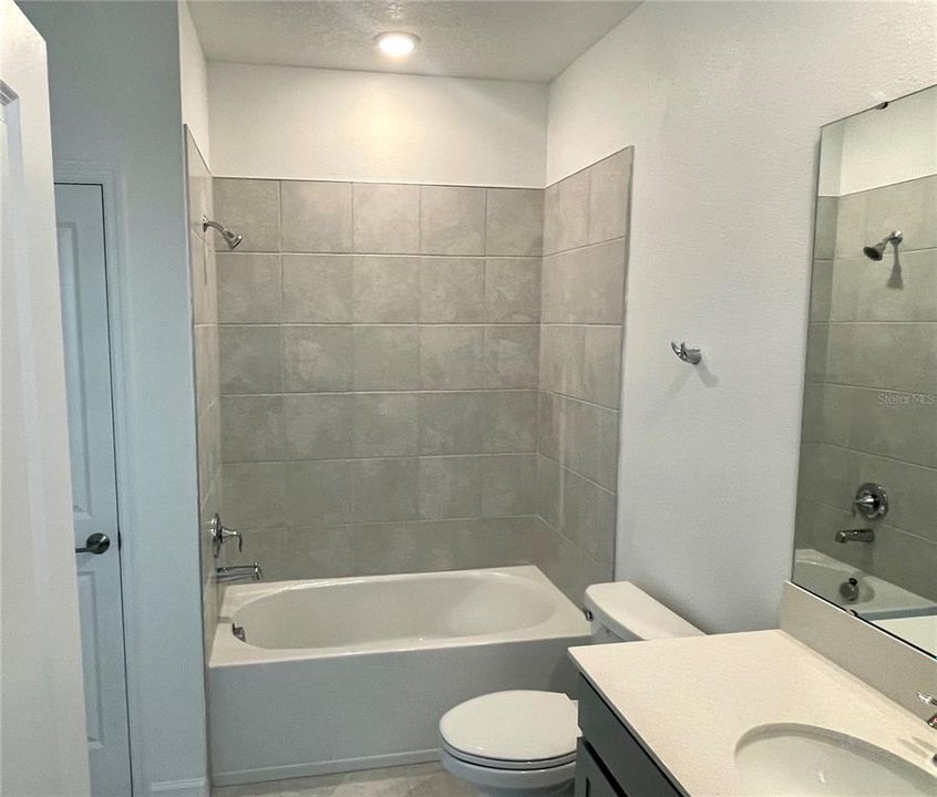 For Rent: $2,450 (3 beds, 2 baths, 1795 Square Feet)