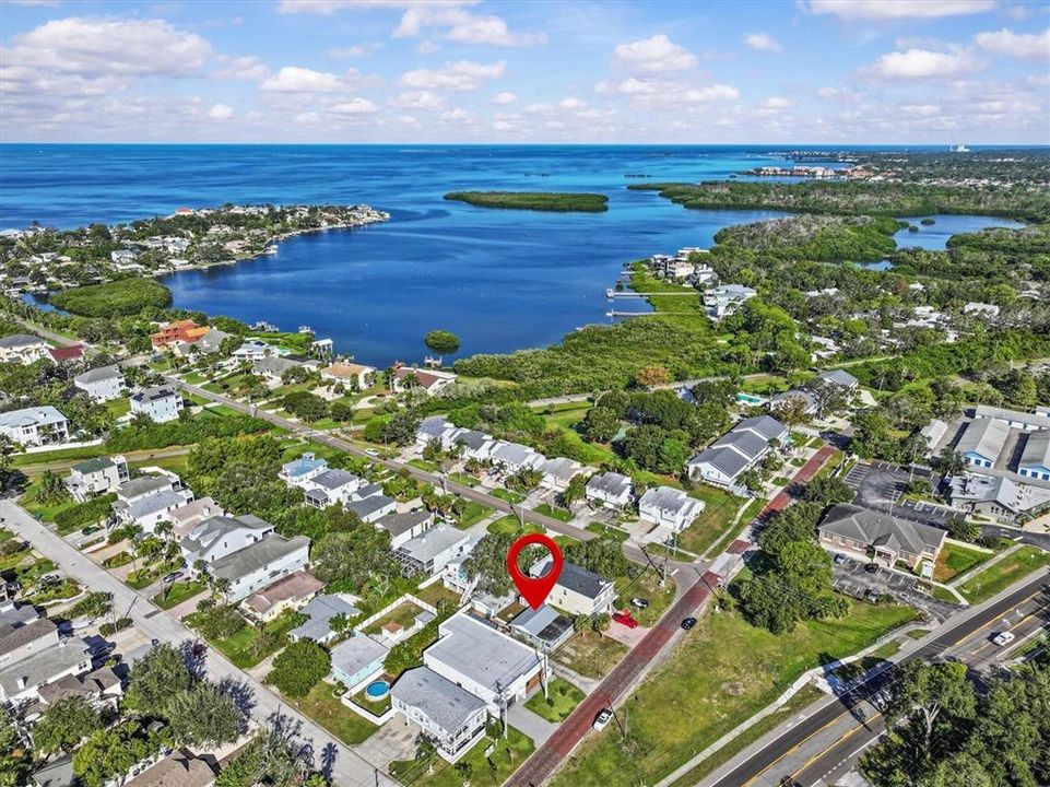 For Sale: $359,900 (2 beds, 1 baths, 1110 Square Feet)