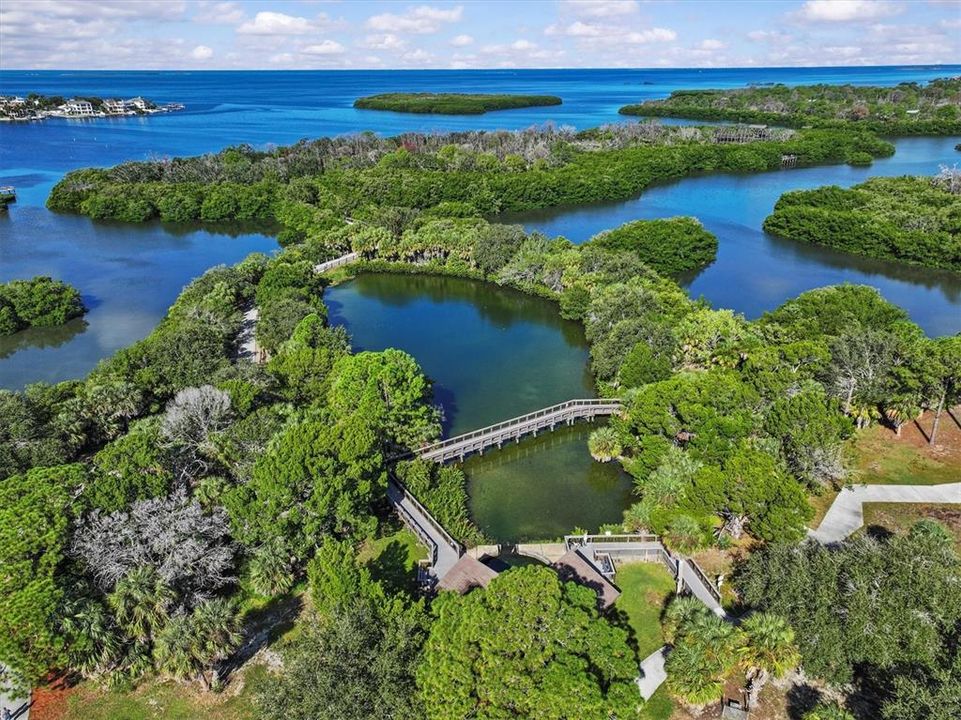 For Sale: $359,900 (2 beds, 1 baths, 1110 Square Feet)