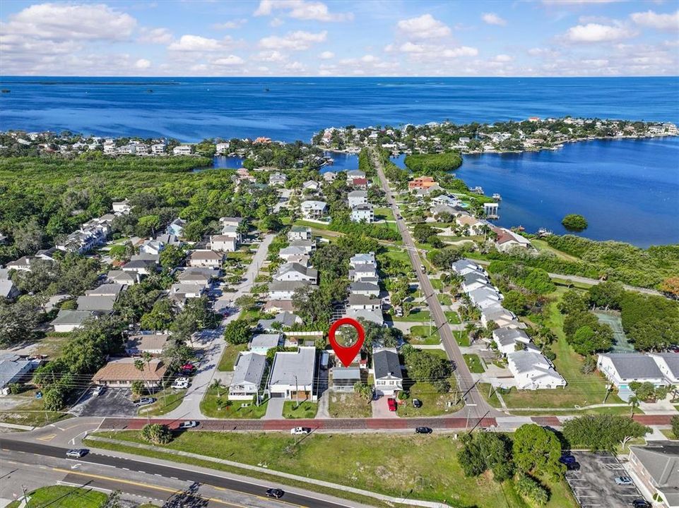 For Sale: $359,900 (2 beds, 1 baths, 1110 Square Feet)