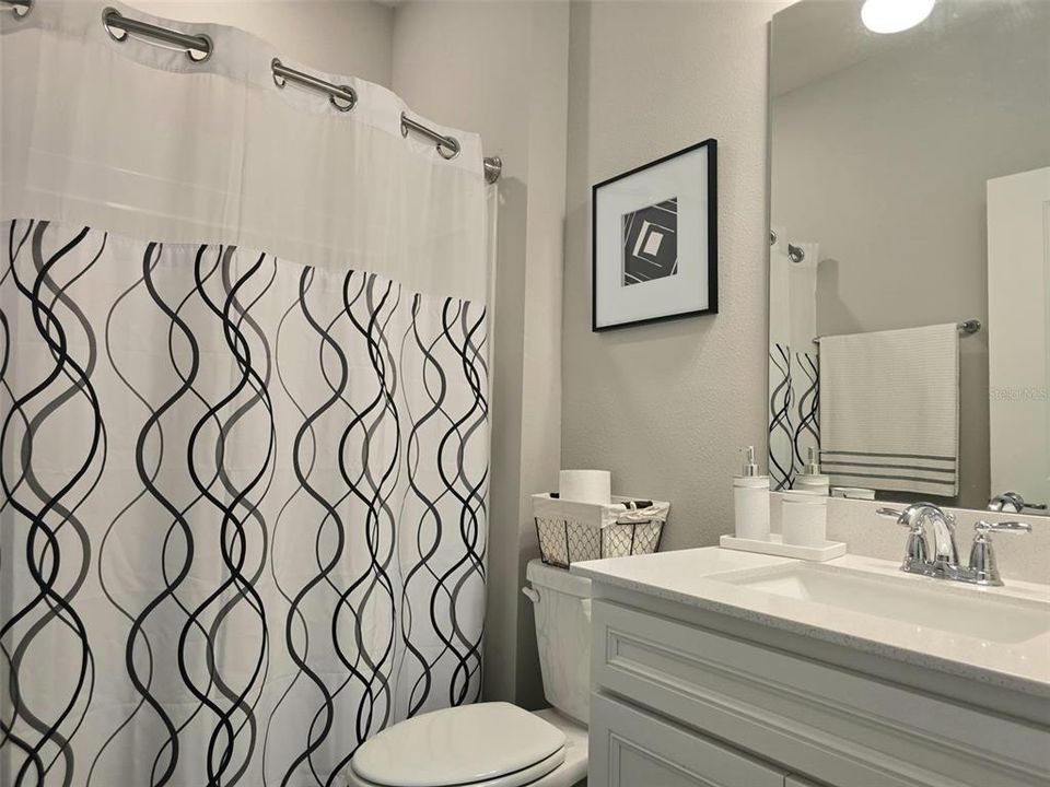 For Sale: $405,000 (3 beds, 2 baths, 1701 Square Feet)