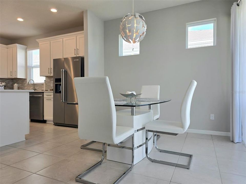 For Sale: $405,000 (3 beds, 2 baths, 1701 Square Feet)