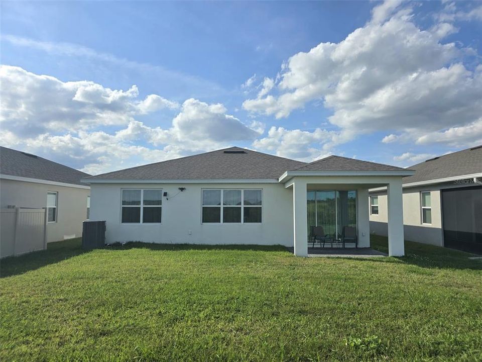 For Sale: $405,000 (3 beds, 2 baths, 1701 Square Feet)