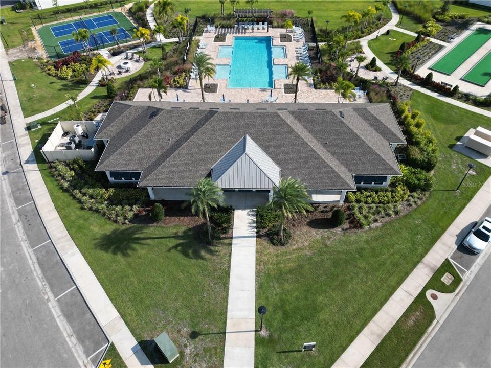 For Sale: $405,000 (3 beds, 2 baths, 1701 Square Feet)