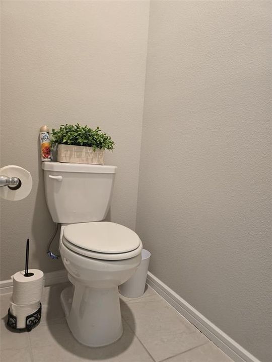 For Sale: $405,000 (3 beds, 2 baths, 1701 Square Feet)