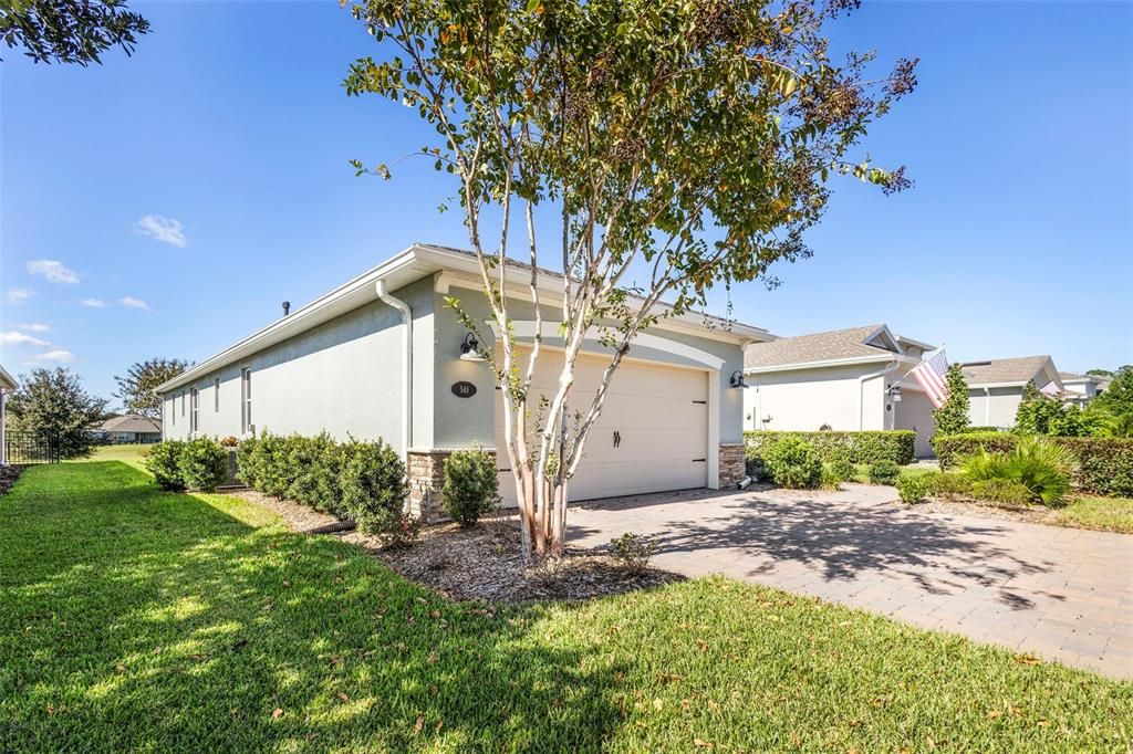 Active With Contract: $375,000 (2 beds, 2 baths, 1512 Square Feet)