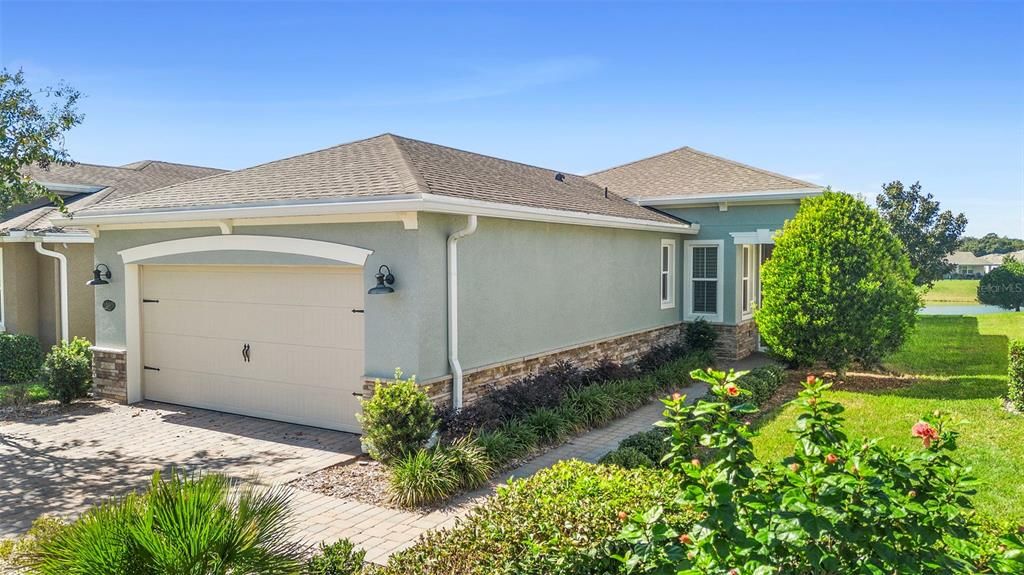 Active With Contract: $375,000 (2 beds, 2 baths, 1512 Square Feet)