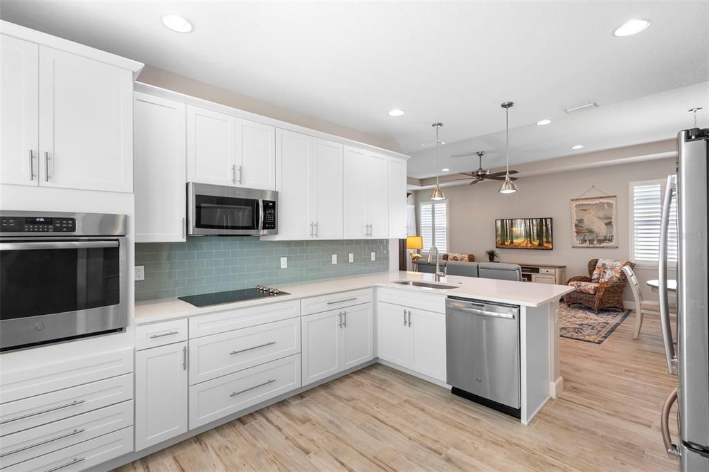 Active With Contract: $375,000 (2 beds, 2 baths, 1512 Square Feet)