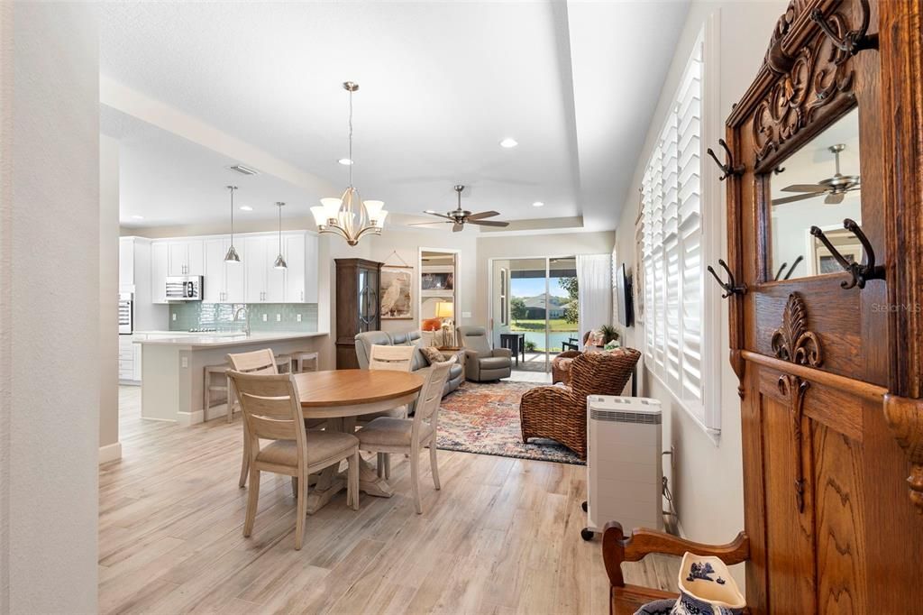 Active With Contract: $375,000 (2 beds, 2 baths, 1512 Square Feet)