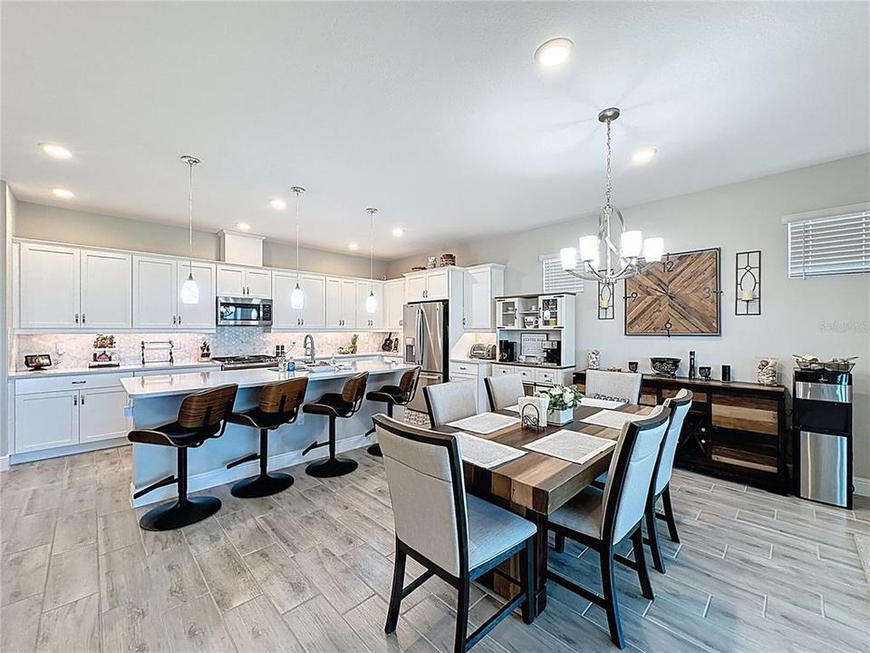 На продажу: $525,000 (3 спален, 3 ванн, 2360 Квадратных фут)