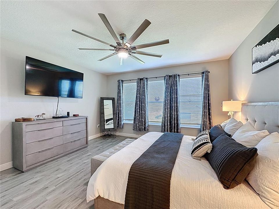 На продажу: $525,000 (3 спален, 3 ванн, 2360 Квадратных фут)