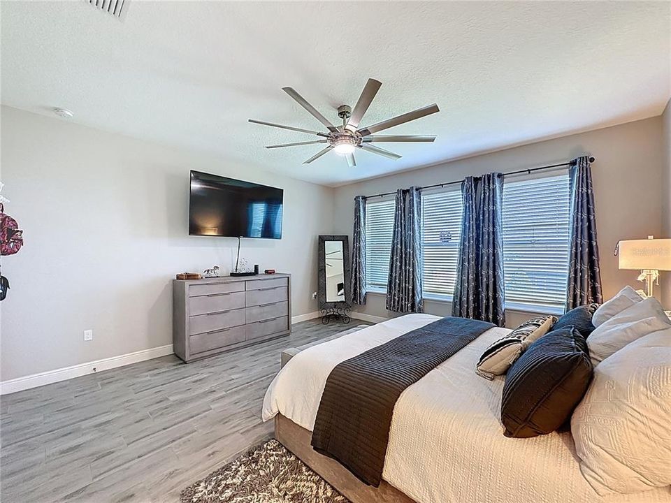 На продажу: $525,000 (3 спален, 3 ванн, 2360 Квадратных фут)