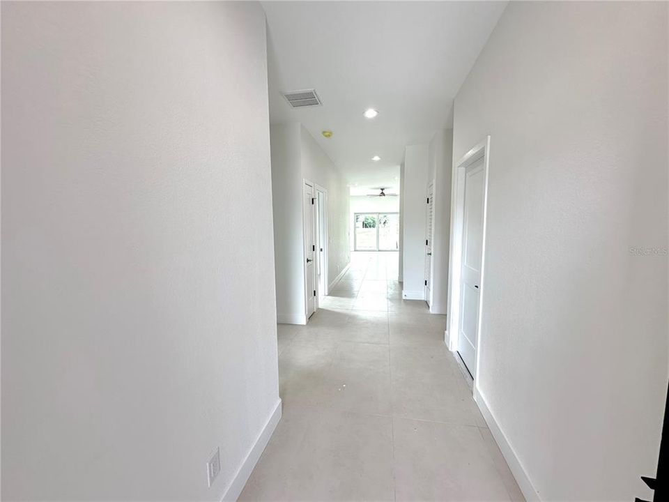 For Rent: $1,695 (3 beds, 2 baths, 1438 Square Feet)