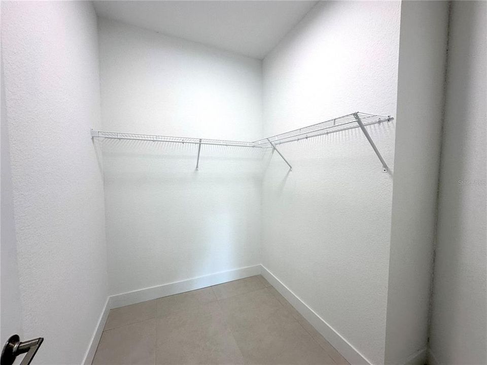 For Rent: $1,695 (3 beds, 2 baths, 1438 Square Feet)