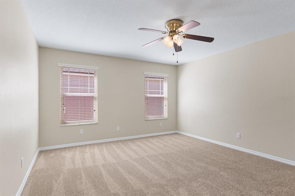 For Rent: $2,995 (4 beds, 3 baths, 2585 Square Feet)