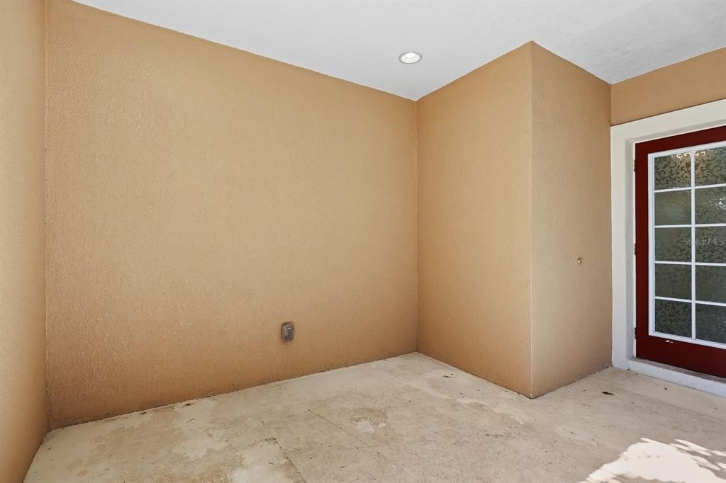 For Rent: $2,995 (4 beds, 3 baths, 2585 Square Feet)