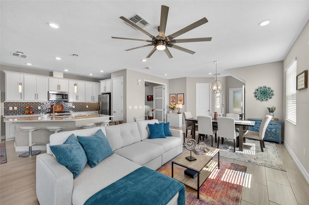 For Sale: $465,000 (3 beds, 2 baths, 2047 Square Feet)