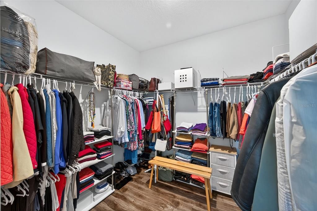 For Sale: $465,000 (3 beds, 2 baths, 2047 Square Feet)