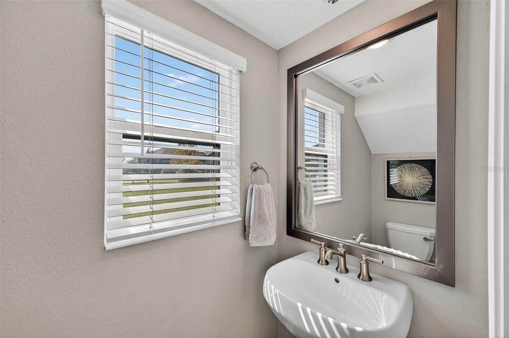 For Sale: $465,000 (3 beds, 2 baths, 2047 Square Feet)