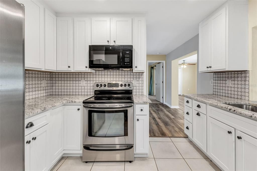 For Sale: $309,000 (3 beds, 2 baths, 1990 Square Feet)