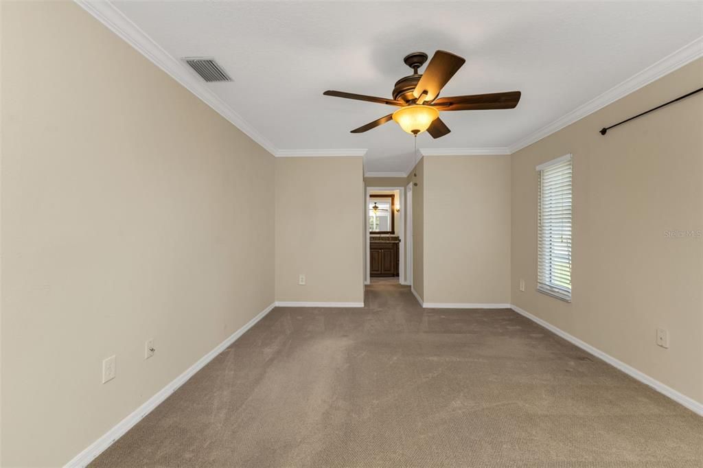 For Sale: $309,000 (3 beds, 2 baths, 1990 Square Feet)