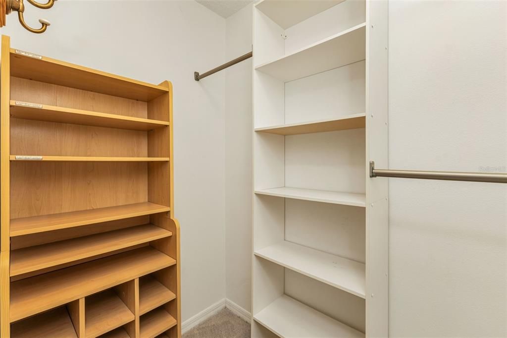 For Sale: $309,000 (3 beds, 2 baths, 1990 Square Feet)