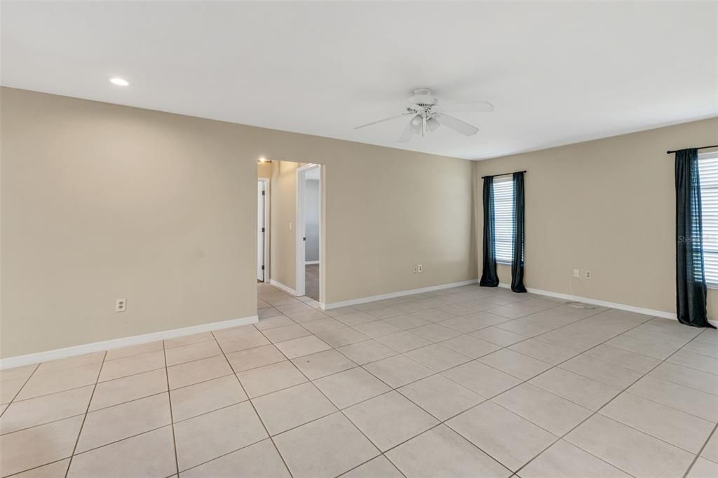 For Sale: $309,000 (3 beds, 2 baths, 1990 Square Feet)