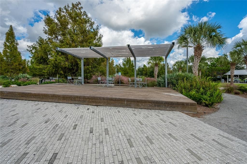 For Sale: $410,000 (0 beds, 0 baths, 1386 Square Feet)