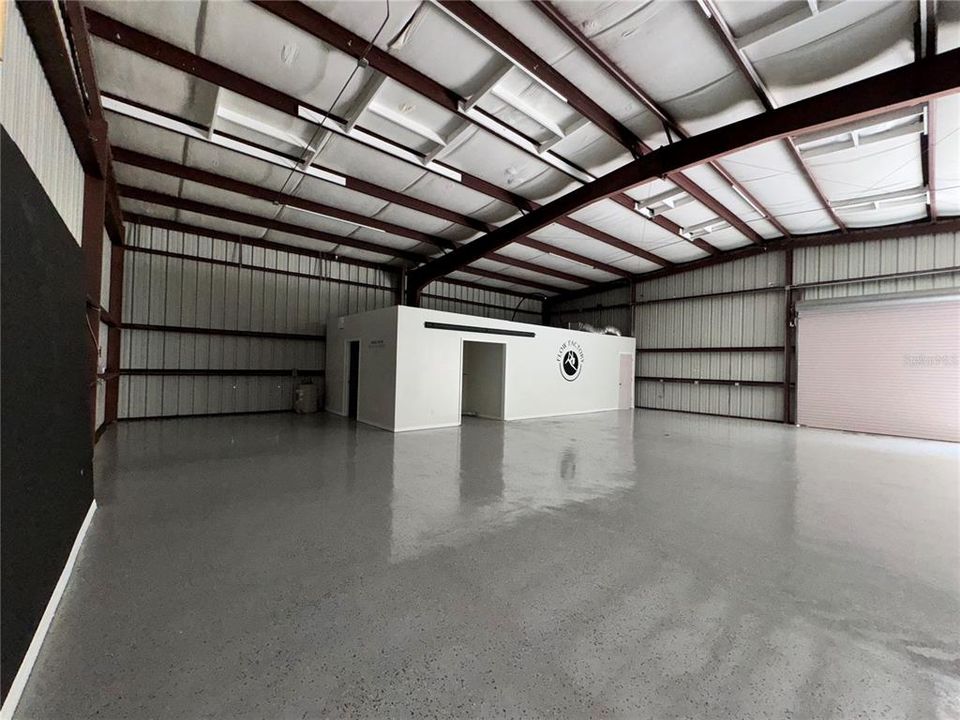 待售: $46,800 (0 贝兹, 0 浴室, 300 平方英尺)