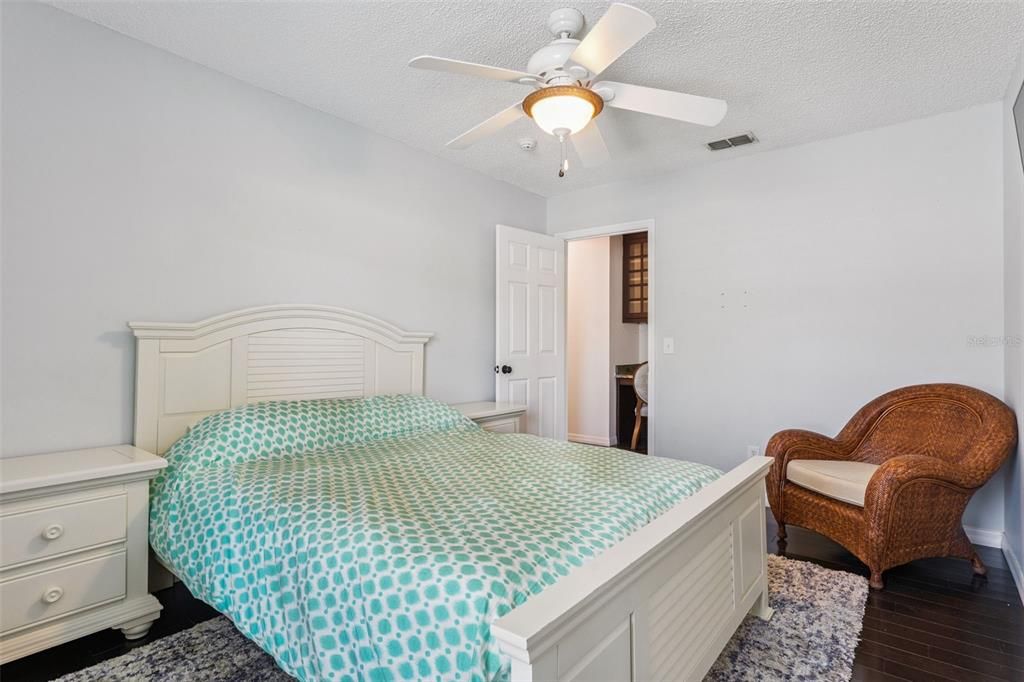 Active With Contract: $575,000 (3 beds, 2 baths, 1684 Square Feet)