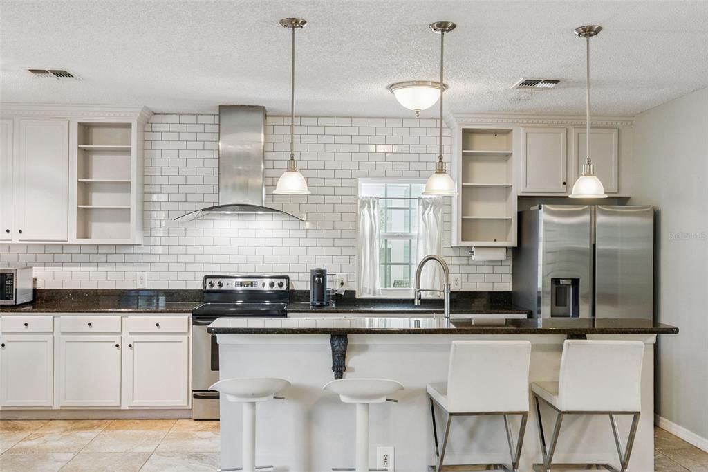 Active With Contract: $575,000 (3 beds, 2 baths, 1684 Square Feet)