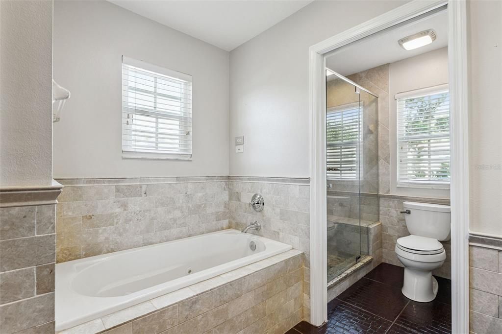 Active With Contract: $575,000 (3 beds, 2 baths, 1684 Square Feet)