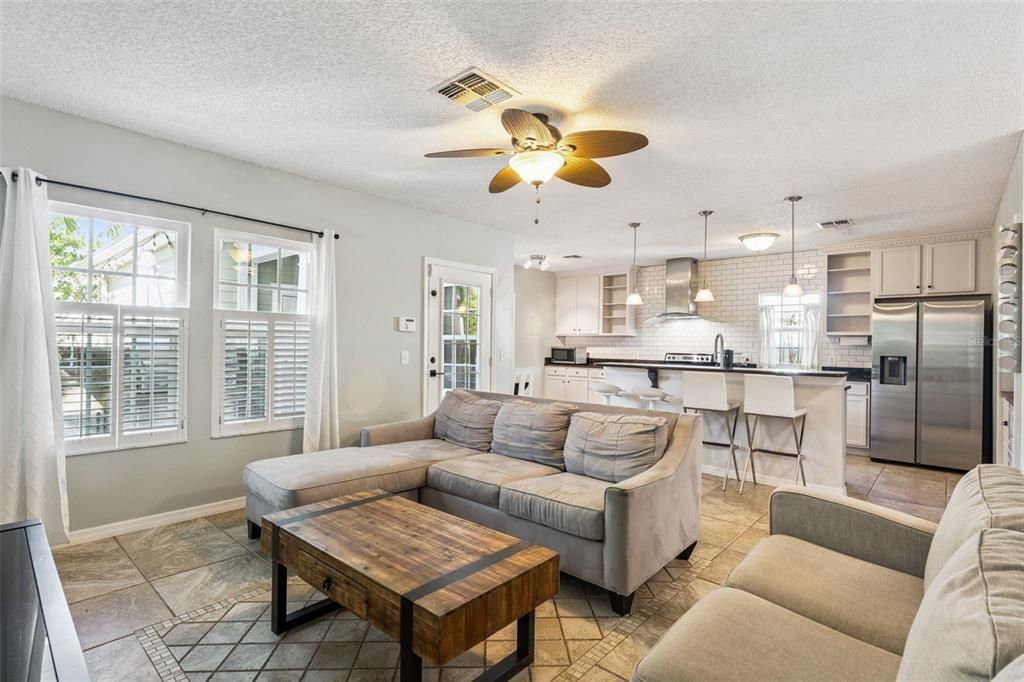 Active With Contract: $575,000 (3 beds, 2 baths, 1684 Square Feet)