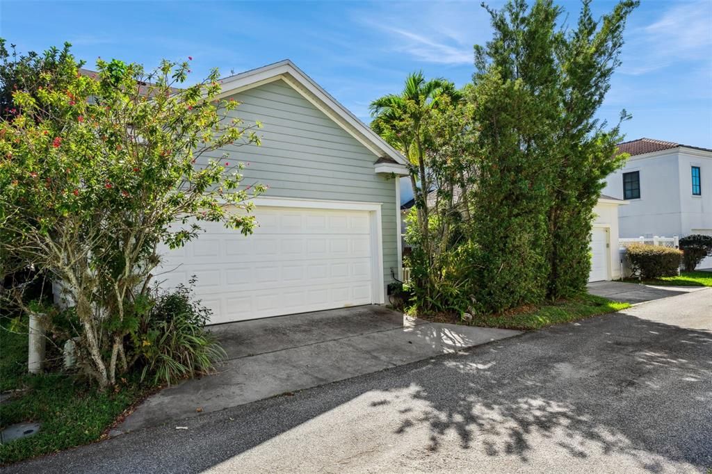 Active With Contract: $575,000 (3 beds, 2 baths, 1684 Square Feet)