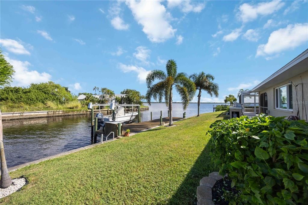 Activo con contrato: $775,000 (3 camas, 2 baños, 2401 Pies cuadrados)