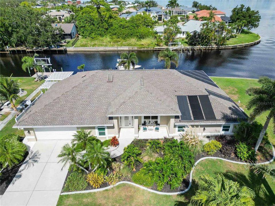 Activo con contrato: $775,000 (3 camas, 2 baños, 2401 Pies cuadrados)