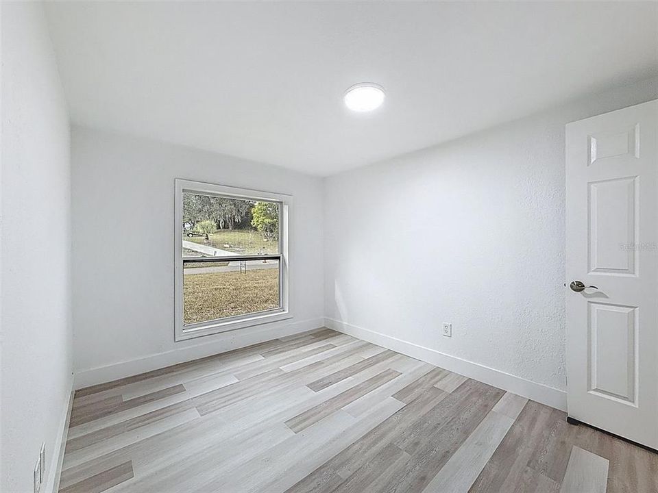 For Sale: $499,900 (3 beds, 3 baths, 2198 Square Feet)