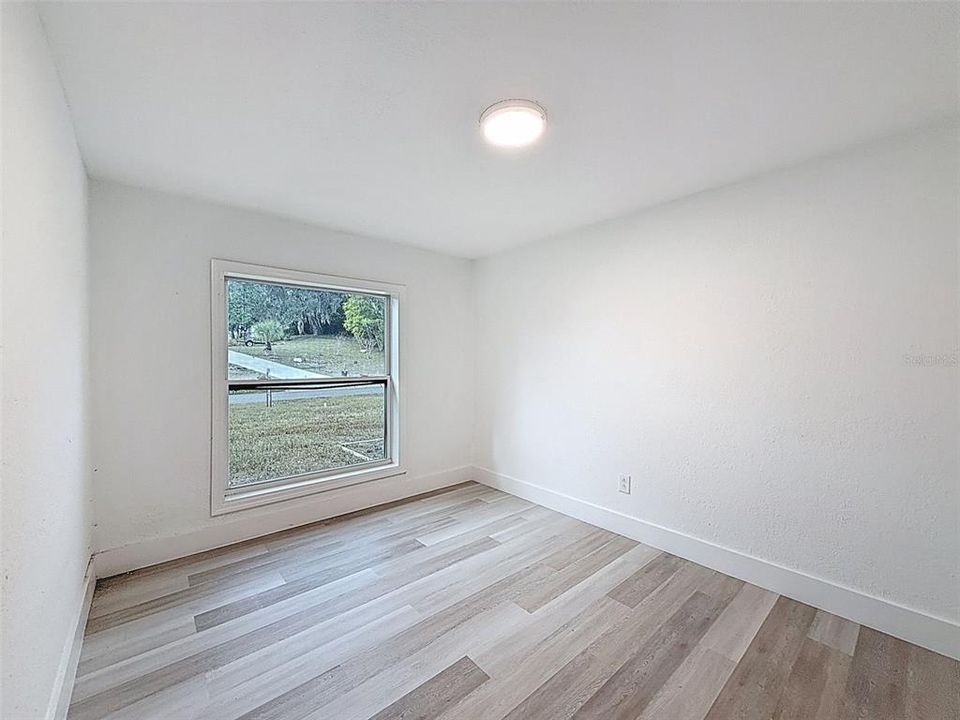 For Sale: $499,900 (3 beds, 3 baths, 2198 Square Feet)