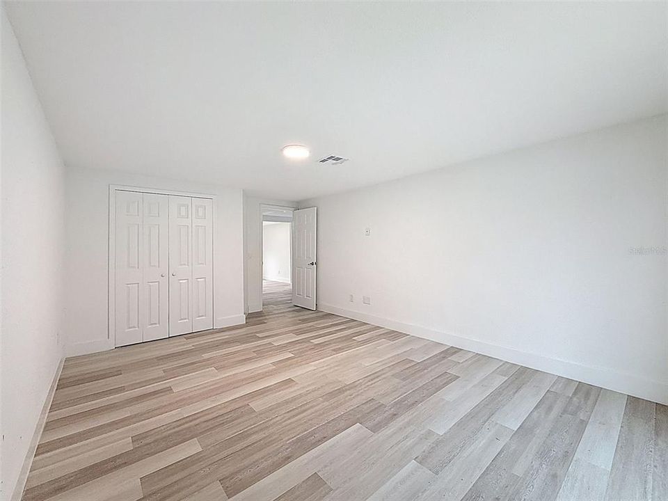 For Sale: $499,900 (3 beds, 3 baths, 2198 Square Feet)