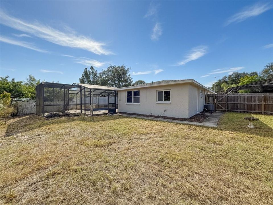 For Sale: $499,900 (3 beds, 3 baths, 2198 Square Feet)