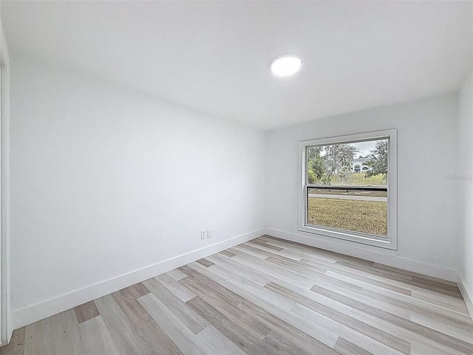 For Sale: $499,900 (3 beds, 3 baths, 2198 Square Feet)